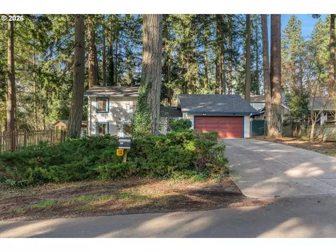16821 Gassner Ln, Lake Oswego, OR 97035