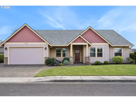 1277 Robert St, Woodburn, OR 97071