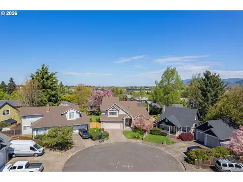 View/Area - 1798 Duke Ct, Eugene, OR 97401 photo 2 of 3