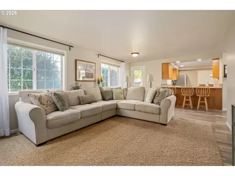Living - 1798 Duke Ct, Eugene, OR 97401 photo 5 of 5