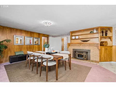 Dining - 334 Van Duyn St, Eugene, OR 97401 photo 3 of 3