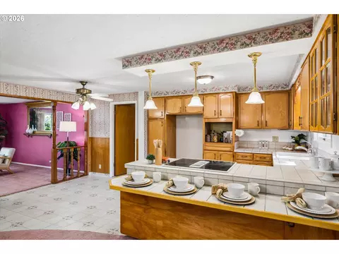 Kitchen - 334 Van Duyn St, Eugene, OR 97401 photo 3 of 4