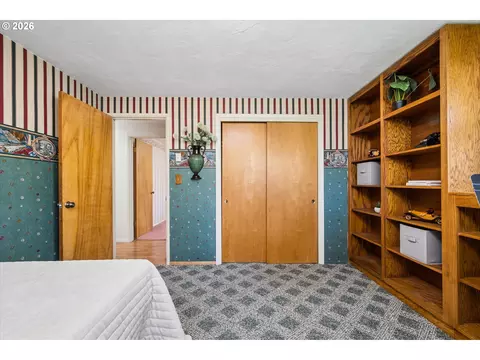 Bedroom - 334 Van Duyn St, Eugene, OR 97401 photo 5 of 6