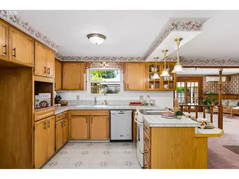 Kitchen - 334 Van Duyn St, Eugene, OR 97401 photo 1 of 4