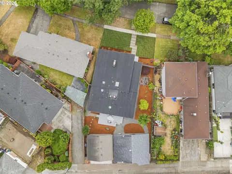 View/Area - 1745 23rd Ave, Longview, WA 98632 photo 2 of 3
