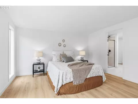 Bedroom - 1745 23rd Ave, Longview, WA 98632 photo 1 of 3