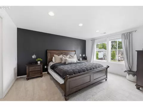 Bedroom - 5286 Squirrel St, Springfield, OR 97478 photo 1 of 5