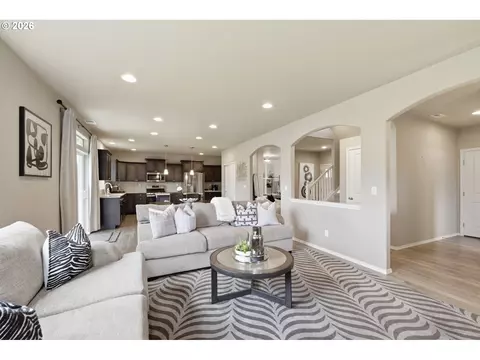 Other - 5286 Squirrel St, Springfield, OR 97478 photo 6 of 10