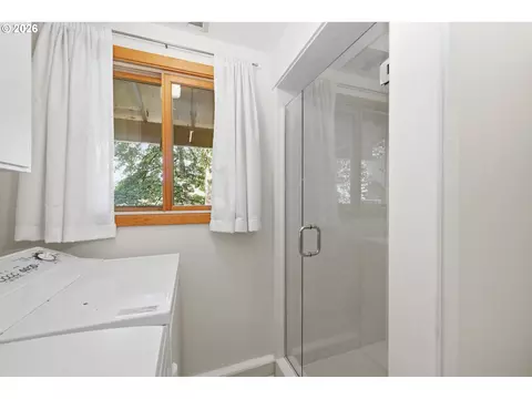Other - 1522 Russet Dr, Eugene, OR 97401 photo 3 of 5