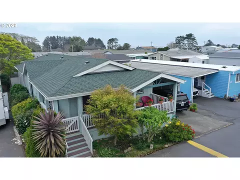 15889 Sunset Strip #56, Brookings, OR 97415