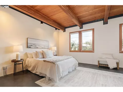 Bedroom - 321 Mill St #4, Eugene, OR 97401 photo 1 of 8