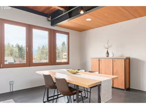 Dining - 321 Mill St #4, Eugene, OR 97401 photo 1 of 2