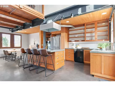 Kitchen - 321 Mill St #4, Eugene, OR 97401 photo 2 of 7