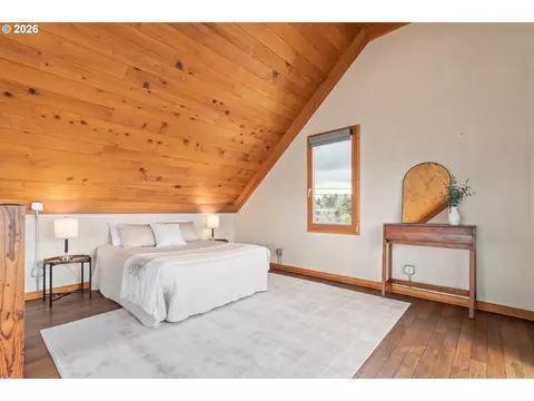 Bedroom - 321 Mill St #4, Eugene, OR 97401 photo 5 of 8