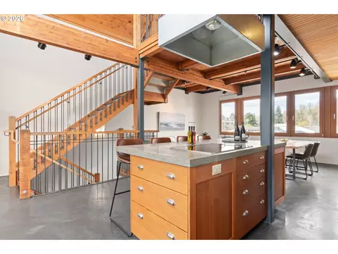 Kitchen - 321 Mill St #4, Eugene, OR 97401 photo 6 of 7