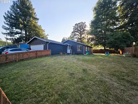 1240 Evergreen Ln, Sweet Home, OR 97386