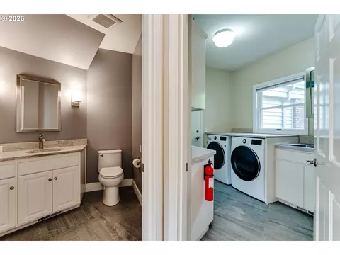 3375 Bardell Ave, Eugene, OR 97401 photo 16