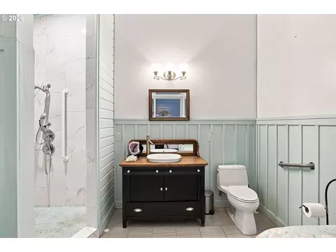 Bath - 33195 SE Highway 224, Estacada, OR 97023 photo 1 of 5