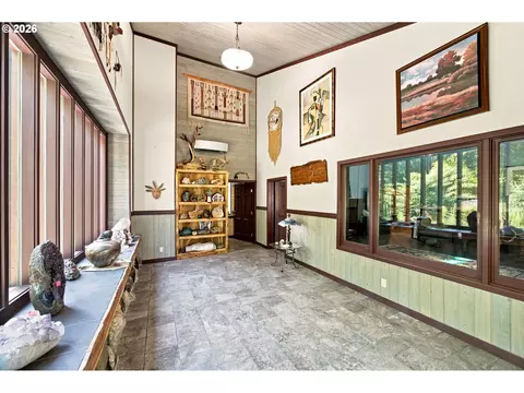 Entry Way - 33195 SE Highway 224, Estacada, OR 97023 photo 3 of 3