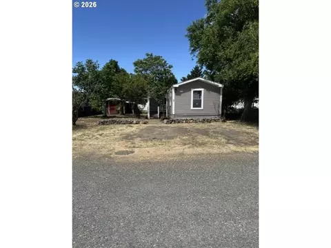 105 Shepler St #41, Dallesport, WA 98617