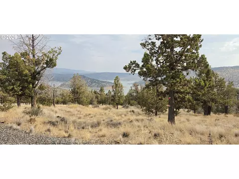 se davis way, Prineville, OR 97754