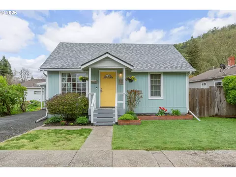 739 W Wharton St, Roseburg, OR 97471