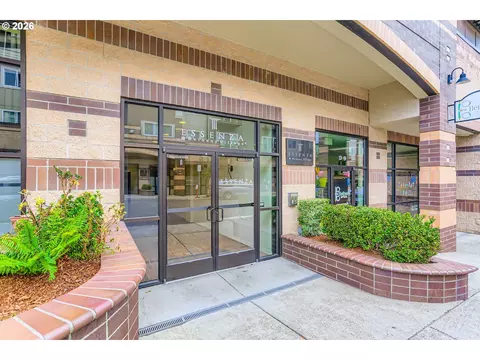 15320 NW Central Dr #316, Portland, OR 97229