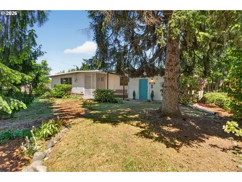 Exterior - 2245 Devos St, Eugene, OR 97402 photo 3 of 18