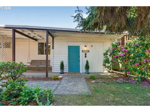 2245 Devos St, Eugene, OR 97402