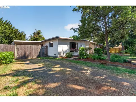 Exterior - 2245 Devos St, Eugene, OR 97402 photo 17 of 18