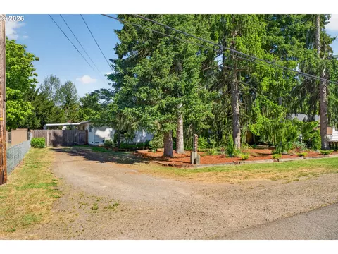 Exterior - 2245 Devos St, Eugene, OR 97402 photo 18 of 18