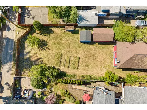 Orchard Aly, Eugene, OR 97403