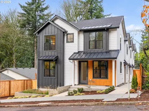 5215 SW Vacuna St, Portland, OR 97219