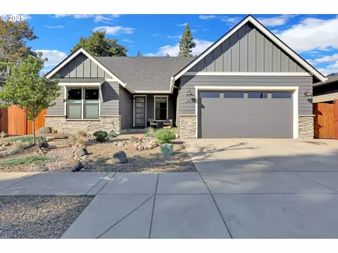 2135 Turning Oak Pl, Eugene, OR 97408