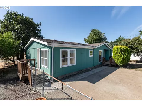 615 S 9th St, Saint Helens, OR 97051