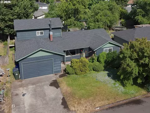 View/Area - 1805 Hemlock St, Eugene, OR 97404 photo 5 of 7