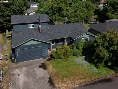 View/Area - 1805 Hemlock St, Eugene, OR 97404 photo 1 of 4