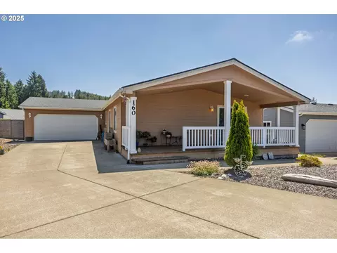 160 SE Whalesong Dr, Depoe Bay, OR 97341