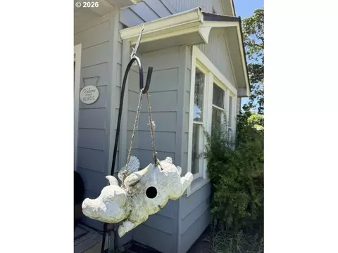Exterior - 507 S 11th Ave, Cornelius, OR 97113 photo 5 of 15