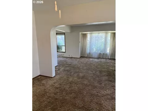 Living - 507 S 11th Ave, Cornelius, OR 97113 photo 5 of 6
