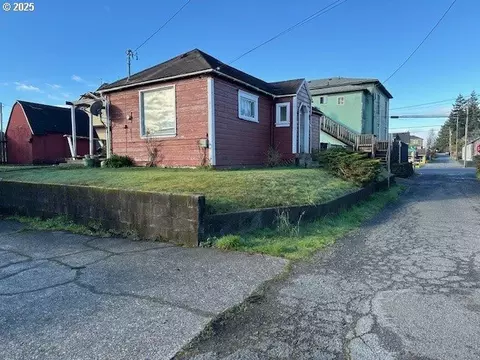 649 Colorado Ave, North Bend, OR 97459