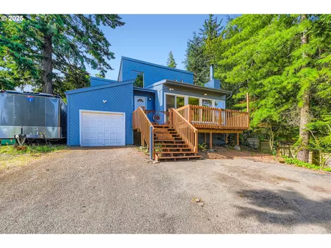 12140 SE Henderson Dr, Portland, OR 97266