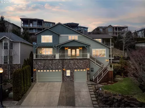 811 W Z St, Washougal, WA 98671
