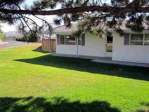 10670 Wright, Klamath Falls, OR 97603 photo 2