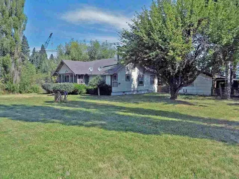 227 E Chocktoot, Chiloquin, OR 97624 photo 1