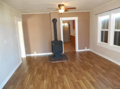 218 Arnold, Chiloquin, OR 97624 photo 4