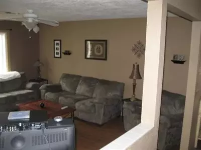 588 Sherman Way, Eagle Point, OR 97524 photo 5