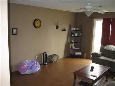 588 Sherman Way, Eagle Point, OR 97524 photo 4