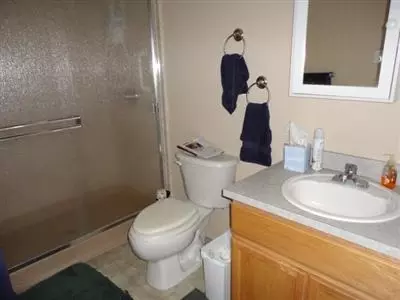 235 Rogue River Dr, Eagle Point, OR 97524 photo 8