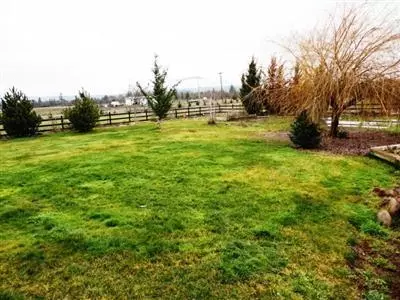 235 Rogue River Dr, Eagle Point, OR 97524 photo 13